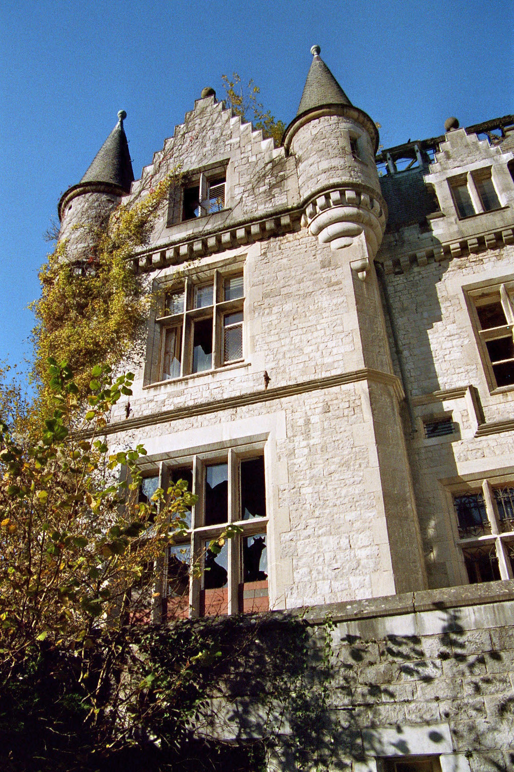 Château de Noisy: Seitenflügel